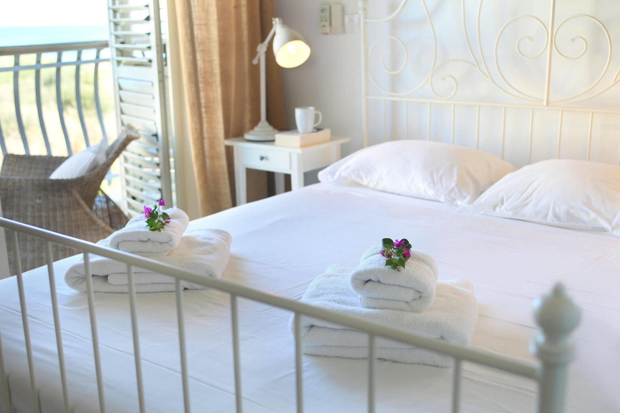 House 7, The Artisan Resort Protaras Exteriör bild