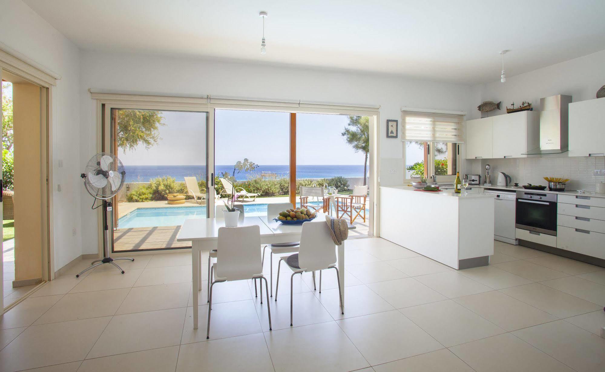 House 7, The Artisan Resort Protaras Exteriör bild